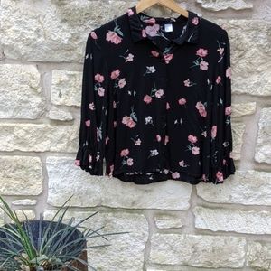 H&M crop floral button up top